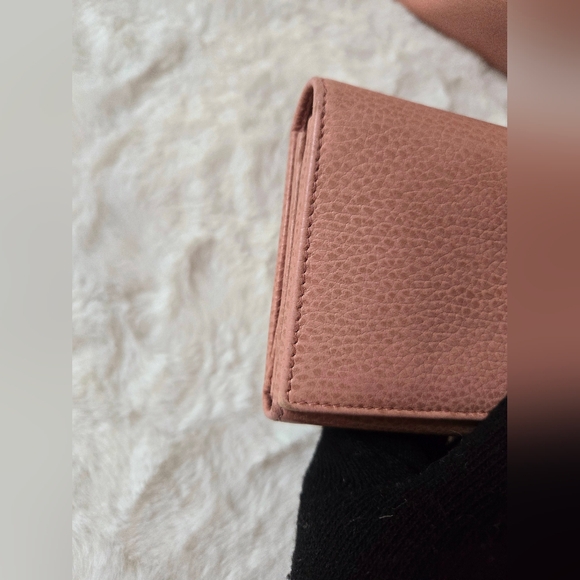 Gucci Dollar Swing Continental Wallet - Picture 10 of 15